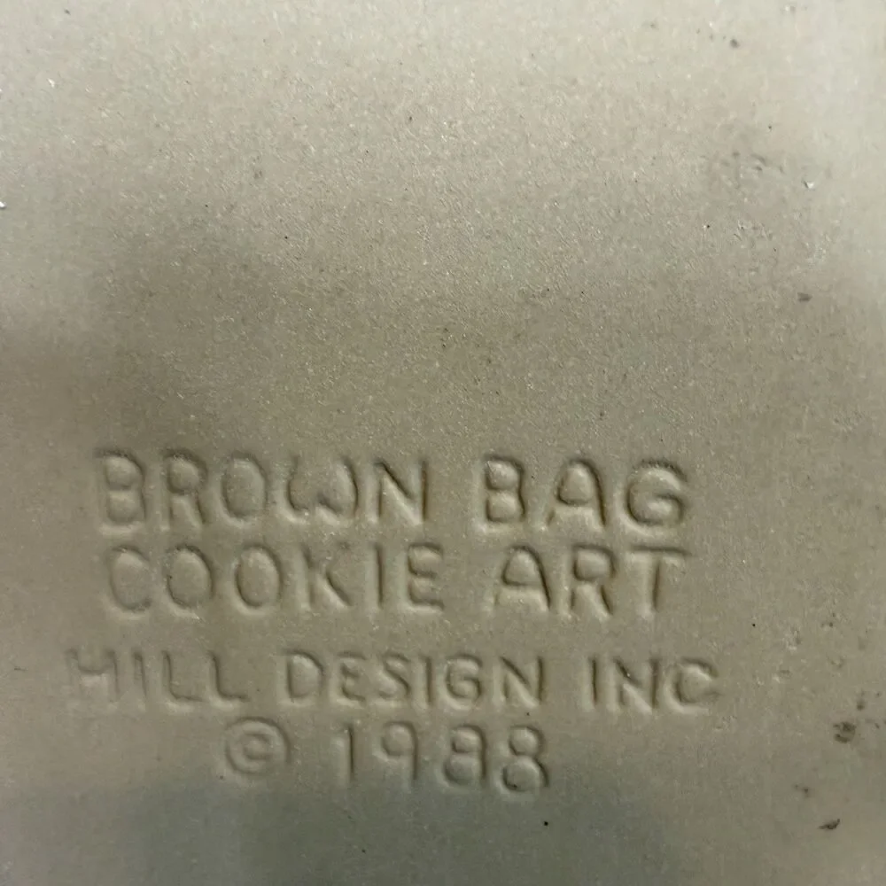 Brown Bag Cookie Art Molds Spot the Dog & Mama Kitty Cat Set of 2 Vintage 1988